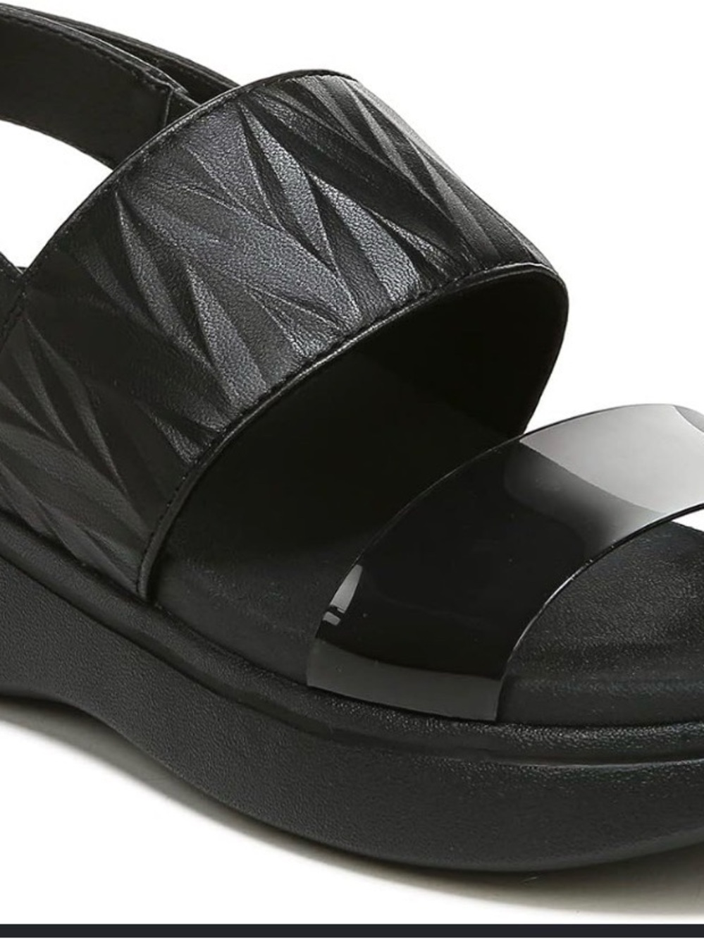 Vionic Black Platform Sandal “Karleen” with Textured Upper and Glossy Toe Band